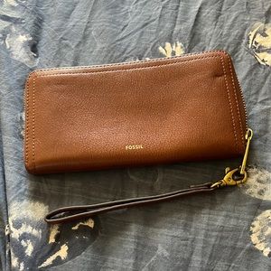 Fossil long wallet wraparound with wristlet